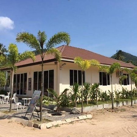 The Best Hostel Тау Экстерьер фото