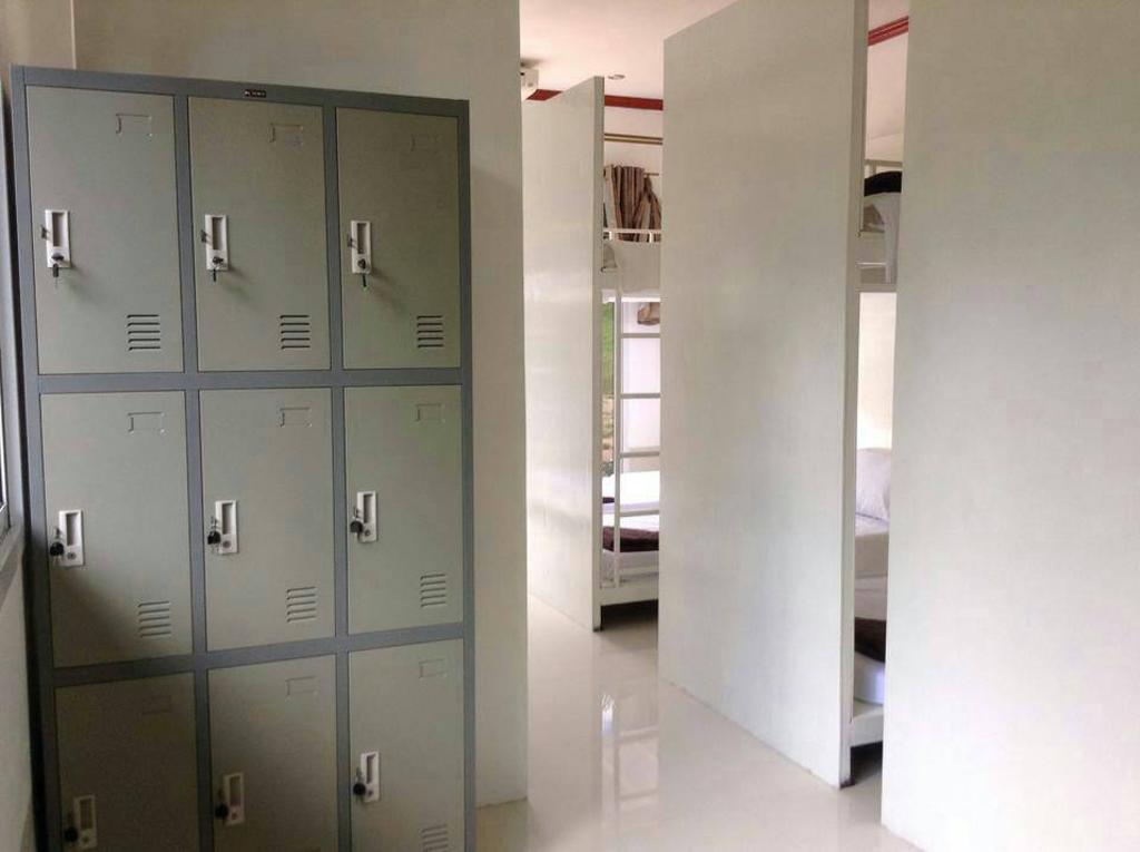 The Best Hostel Тау Номер фото